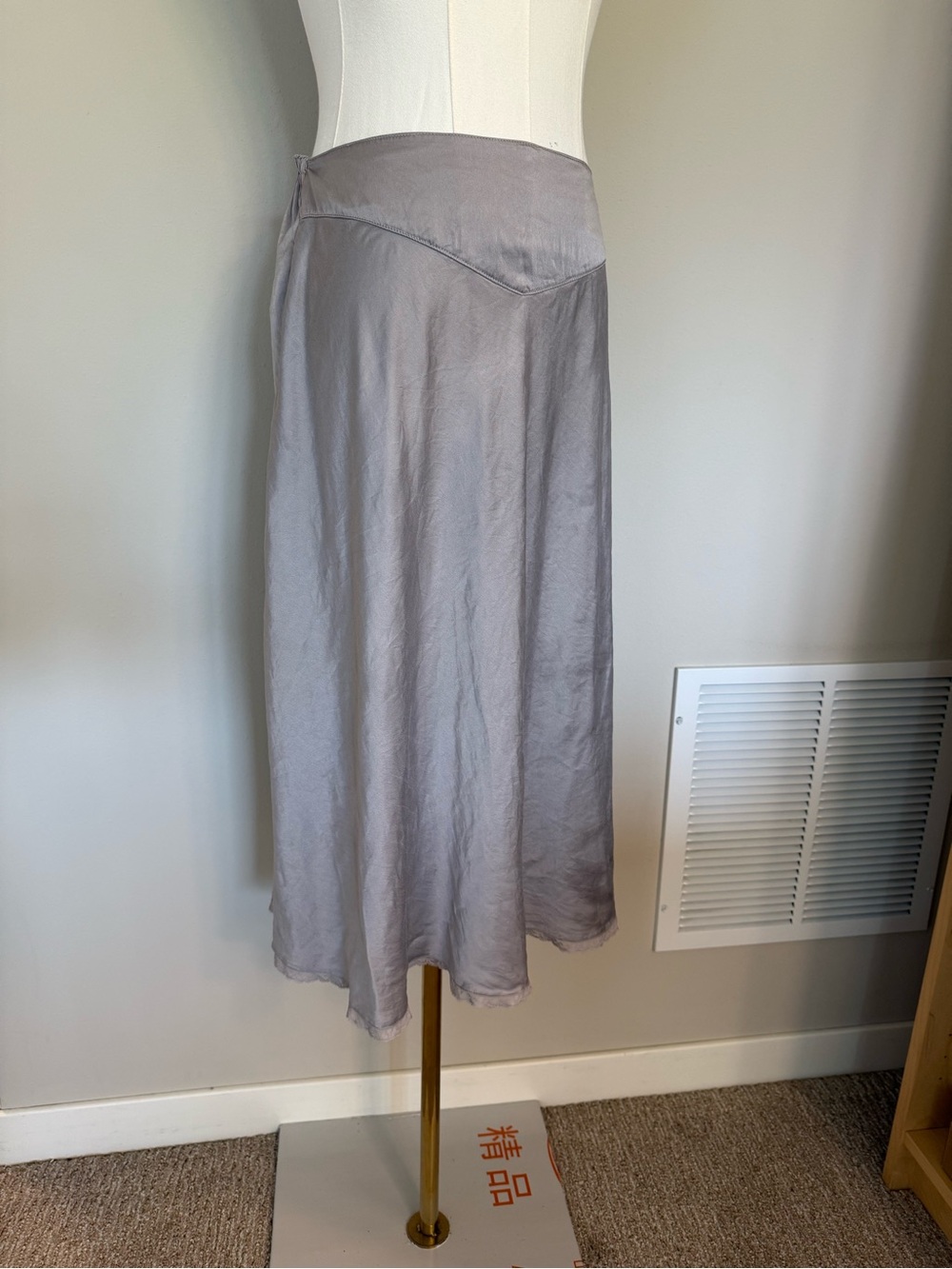 Donna Giambrone 100% Silk Gray Bias Cut Midi Slip Skirt Size M Minimalist - Picture 2 of 7